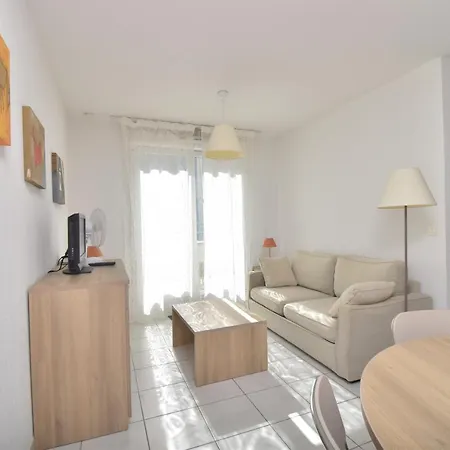 T2 Cap Camargue Avec Piscine Apartman *
